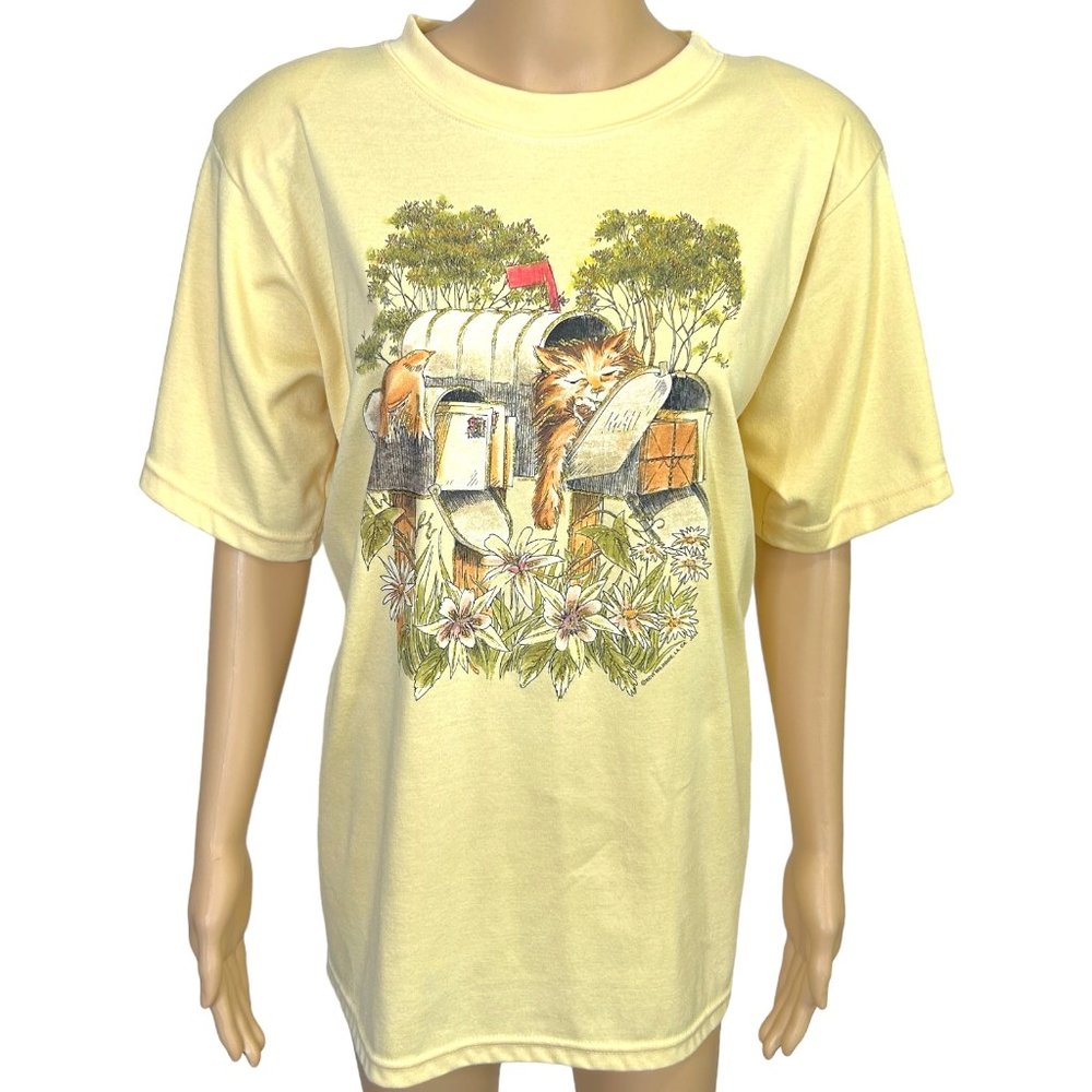 Vintage Ginnis Girl Womens L Yellow‎ Stretch Short Sleeve Blouse Shirt Cat Theme
